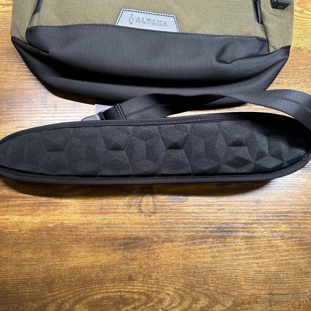 NEW Alpaka Bravo Sling Max V2 Army Green Axogrid 300D Laptop Bag Fanny Crossbody